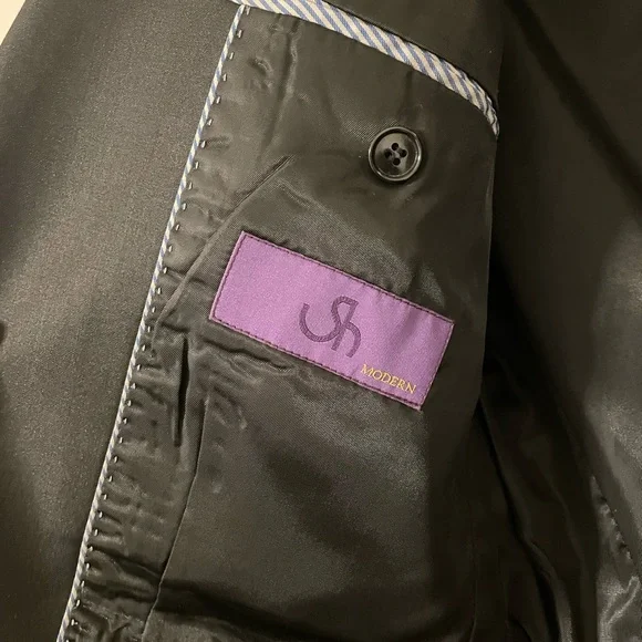 Men’s Black Suit and Pants - Picture 2 of 3